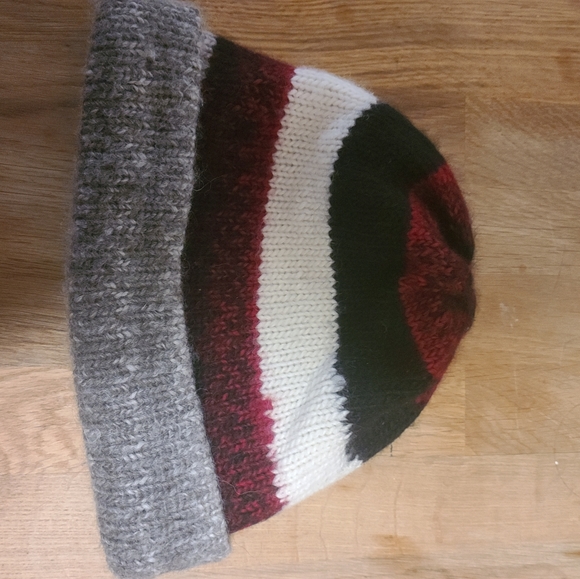Handmade Roots style reversible beanie - Picture 1 of 1